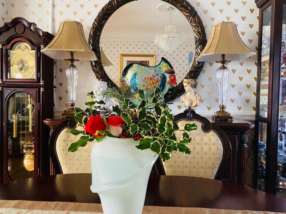 Serenity Bed & Breakfast เบิร์นนาบี ภายนอก รูปภาพ